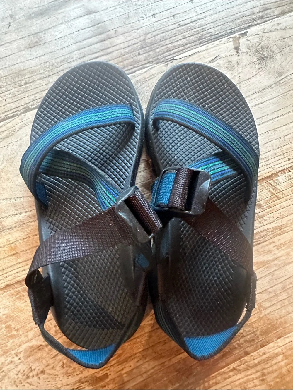 Chaco River Hiking 🥾 sandal men’s size 8 woman’s 9.5